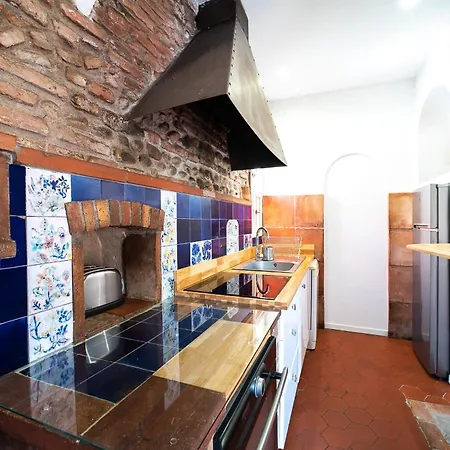 Romantic Getaway In The Heart Of Apartment Perpignan