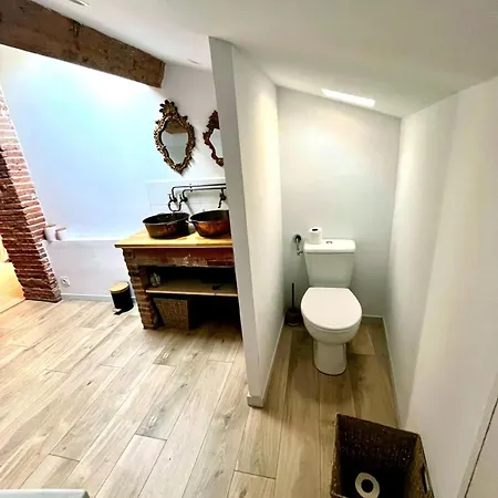 Romantic Getaway In The Heart Of Perpignan